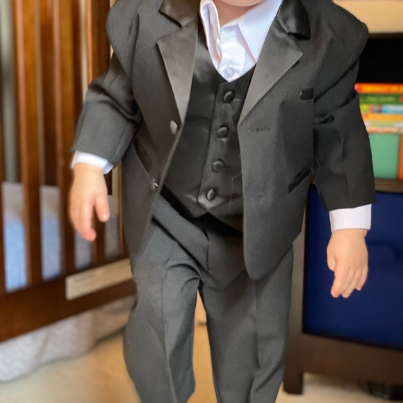 5 Piece Toddler Black Suit - Picture 1 of 16